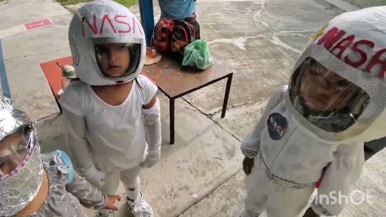 Proyecto Escolar Divertido: Explorando el Sistema Solar para Ni&ntilde;os de Primaria